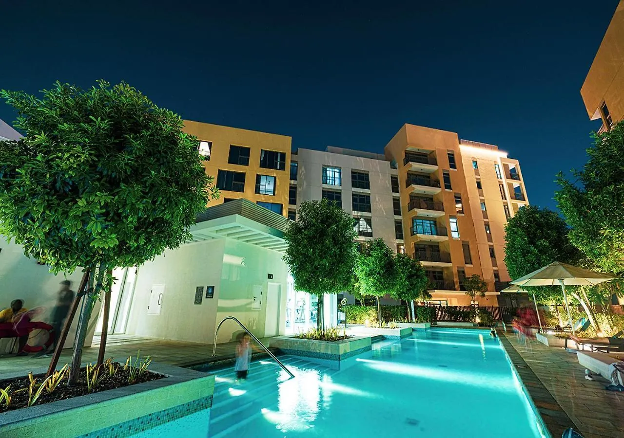 Sunset Escape With Pool View By Blue Cloud Holidays Sharjah United Arab Emirates