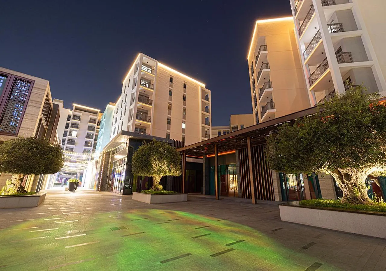 Sunset Escape With Pool View By Blue Cloud Holidays Sharjah Apartment