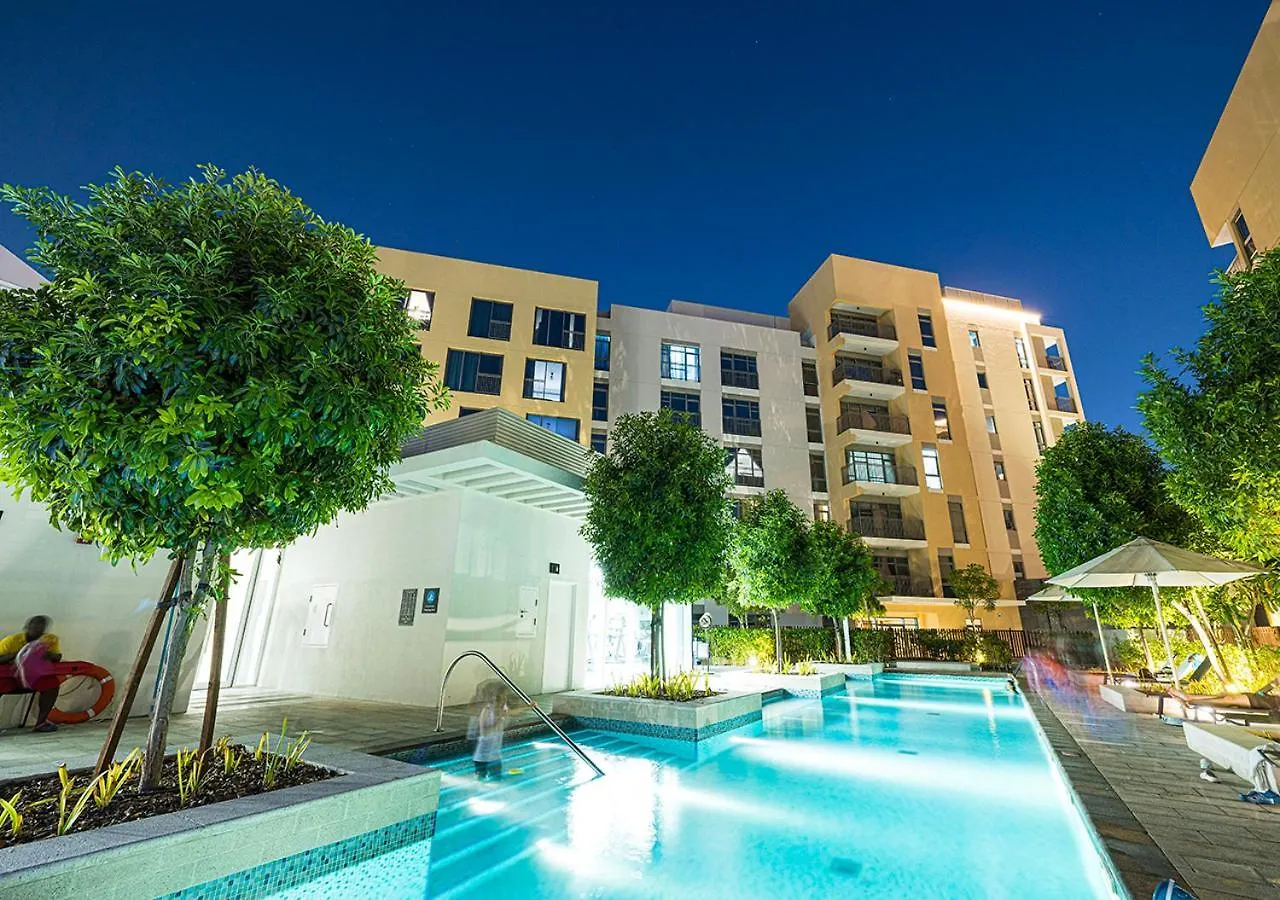 Apartment Sunset Escape With Pool View By Blue Cloud Holidays Sharjah United Arab Emirates