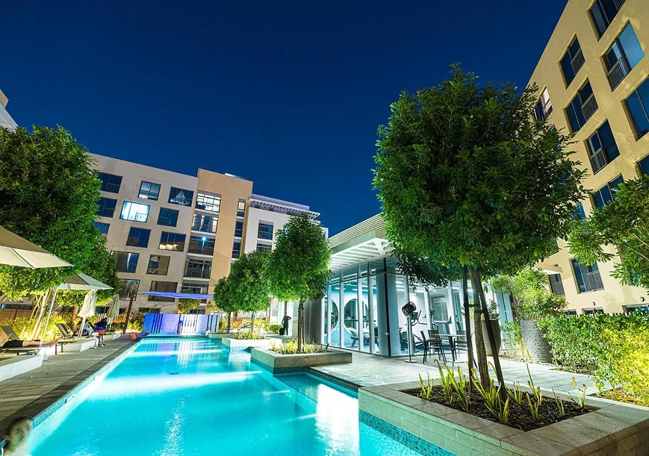 Sunset Escape With Pool View By Blue Cloud Holidays Sharjah